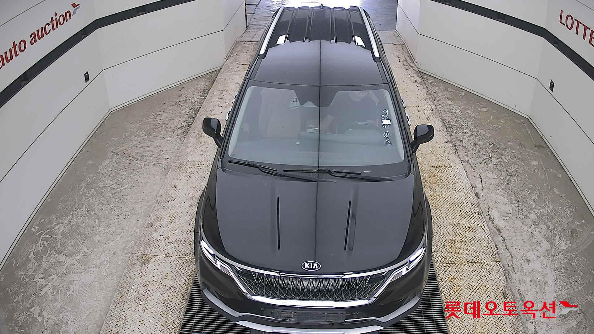 2021 - kia carnival