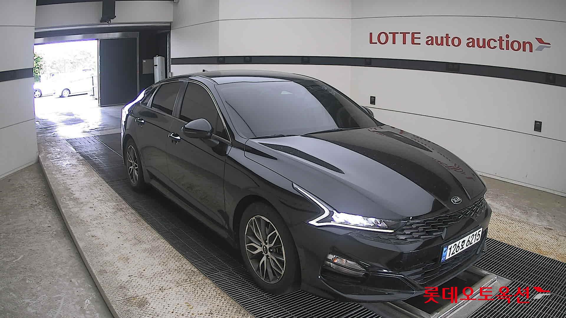 2021 - kia k5
