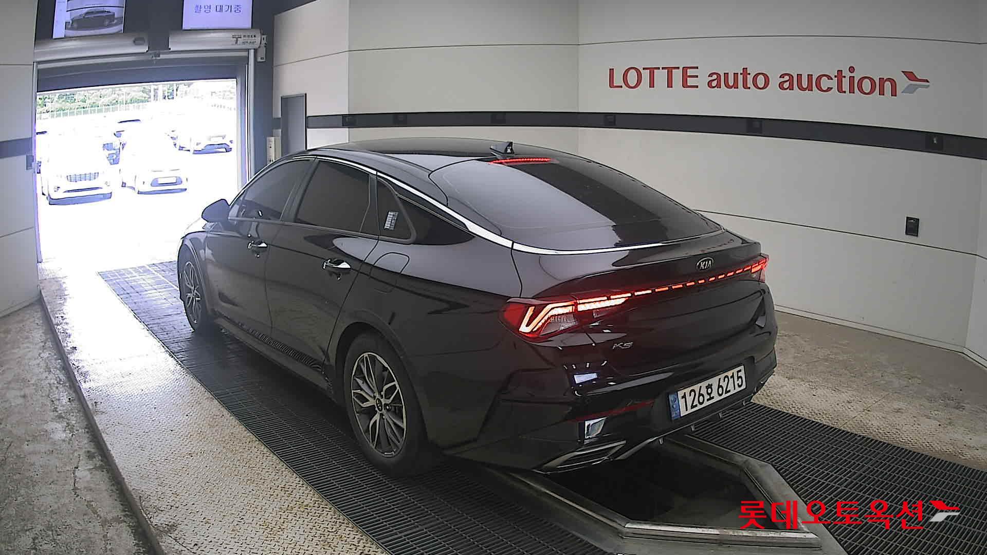 2021 - kia k5