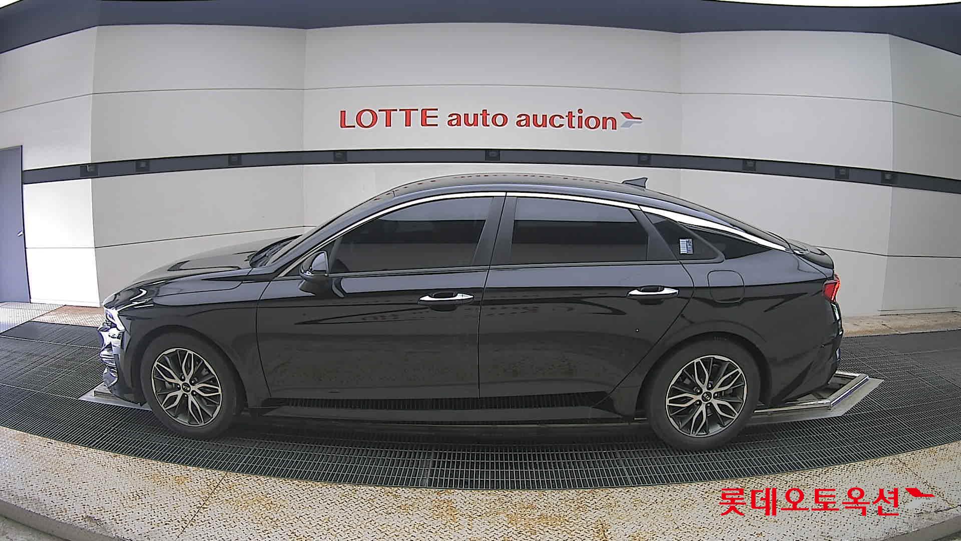 2021 - kia k5