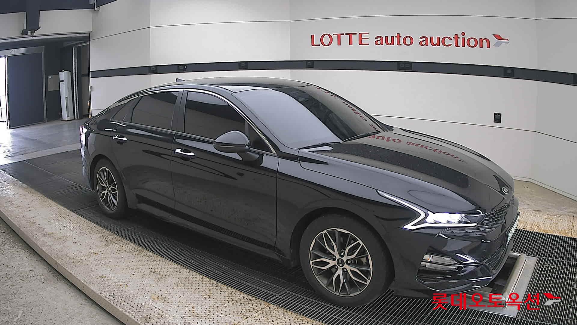 2021 - kia k5