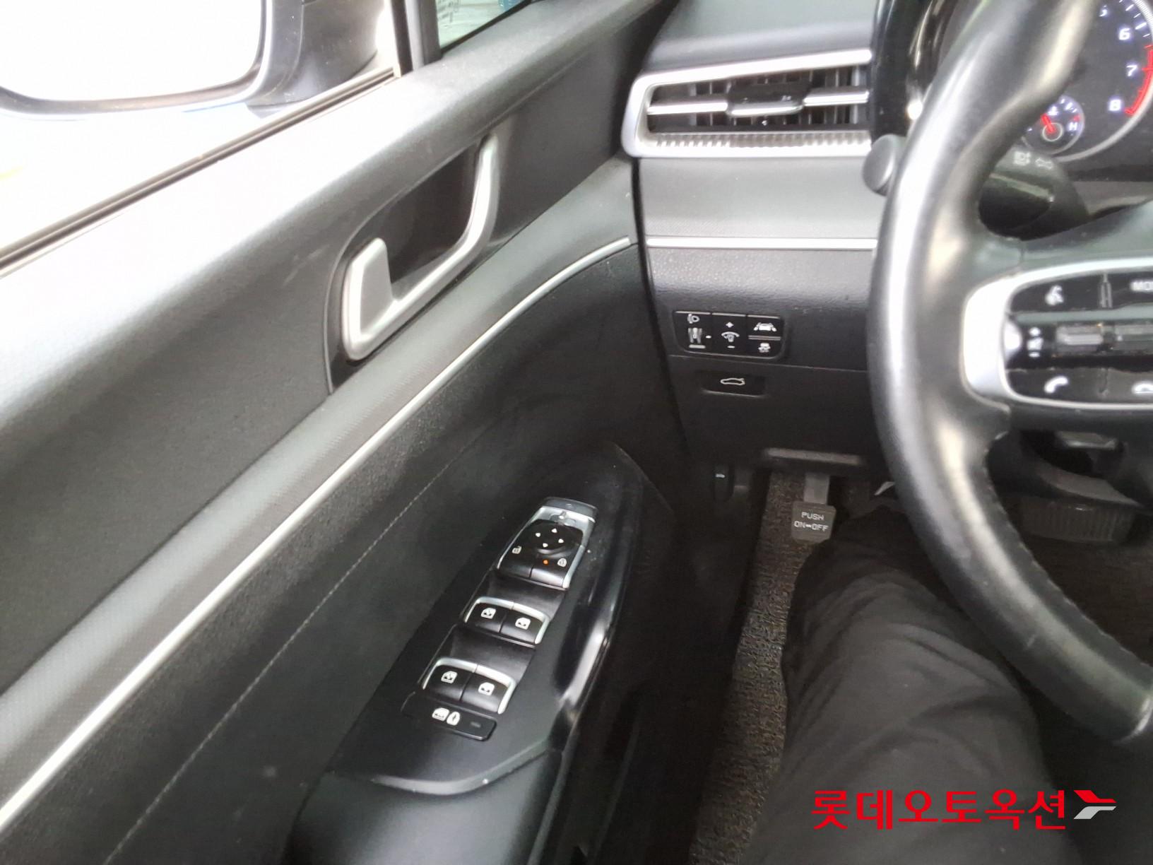 2021 - kia k5