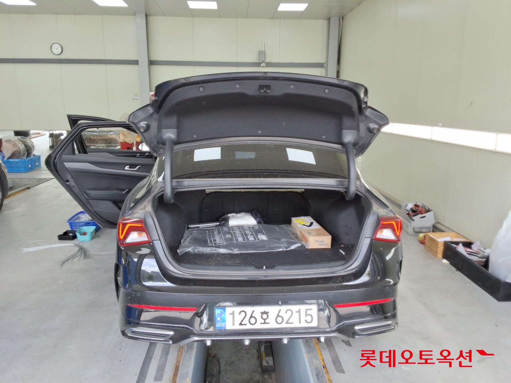 2021 - kia k5