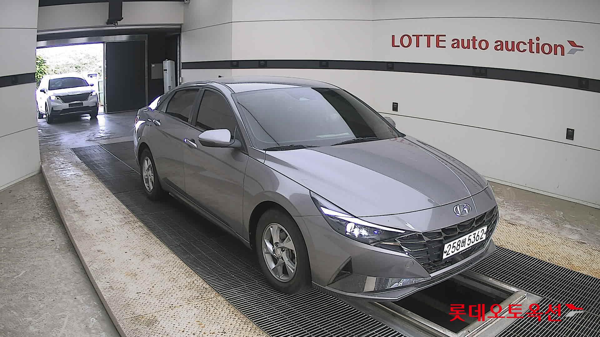 2021 - hyundai avante