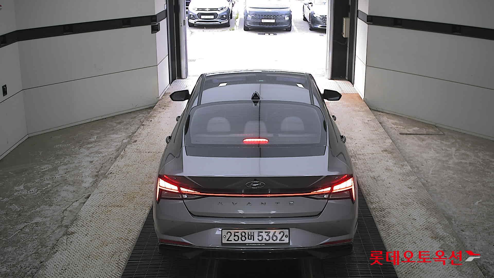 2021 - hyundai avante