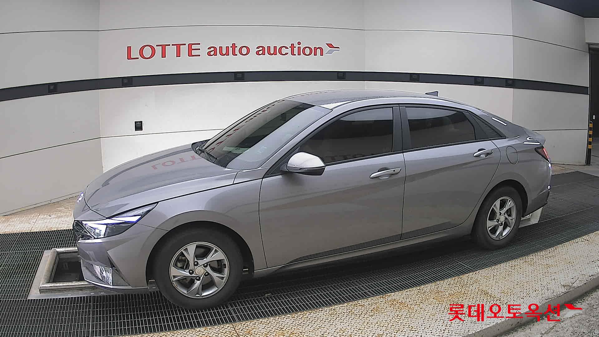 2021 - hyundai avante