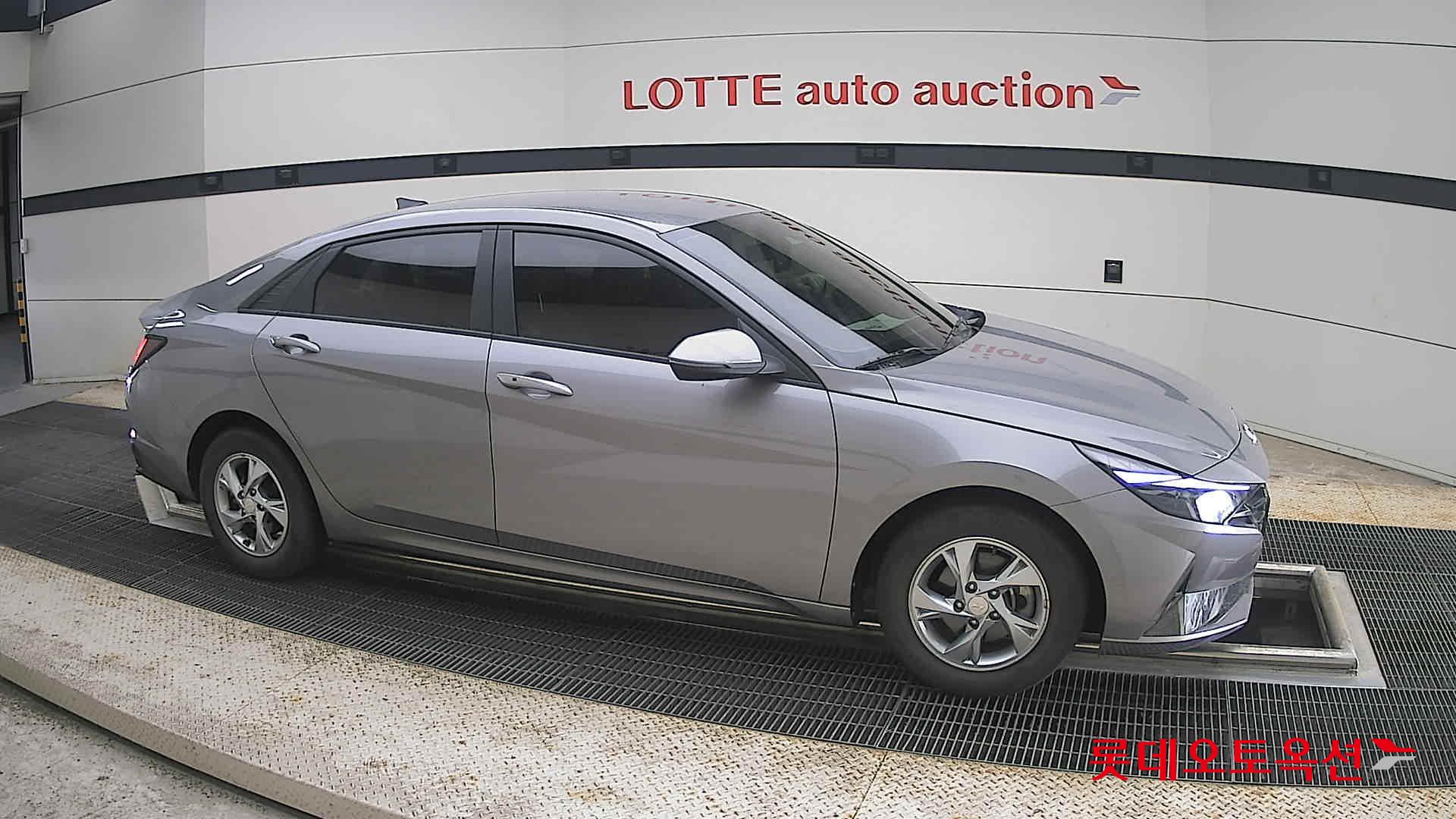 2021 - hyundai avante