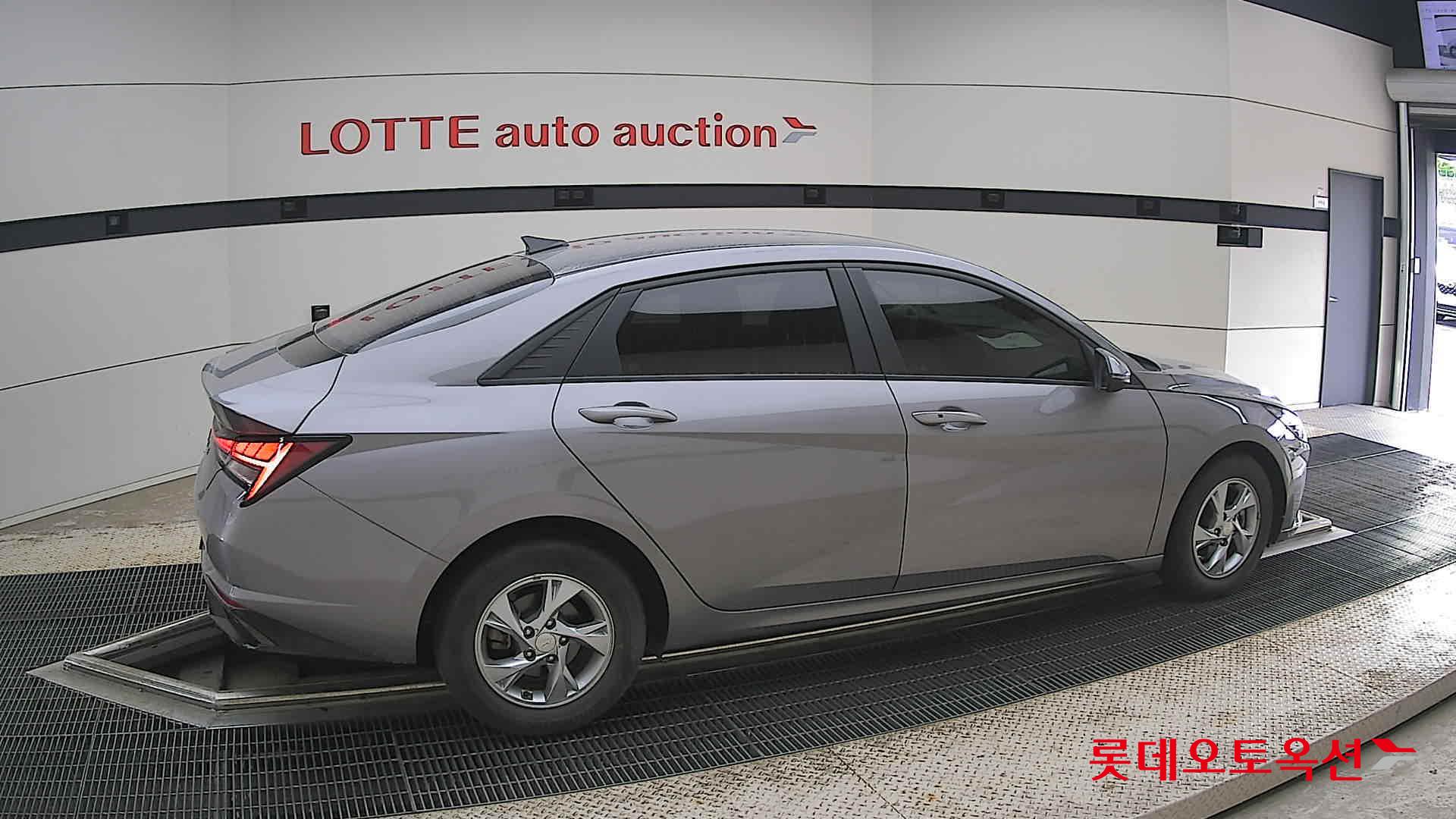 2021 - hyundai avante