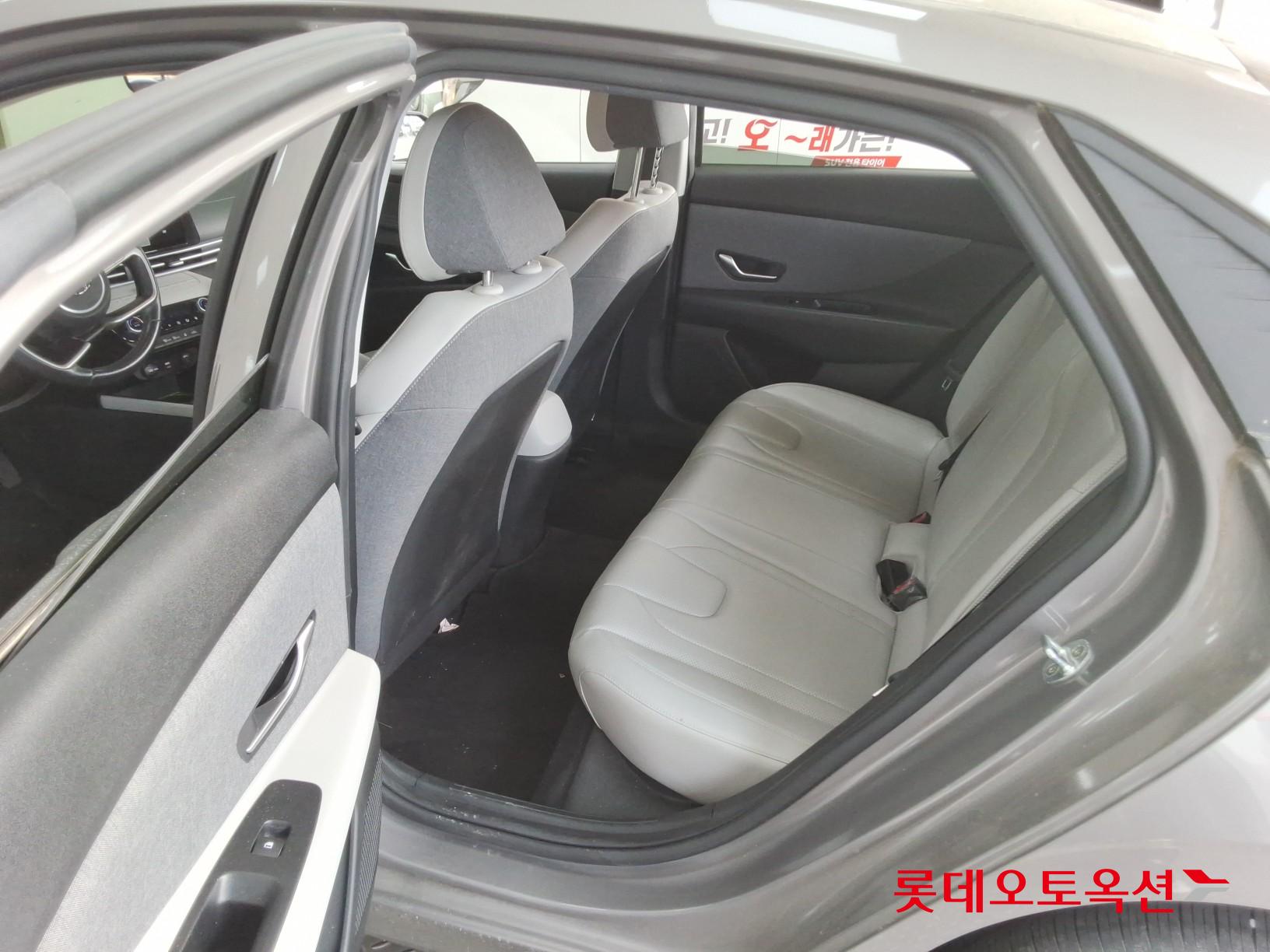 2021 - hyundai avante