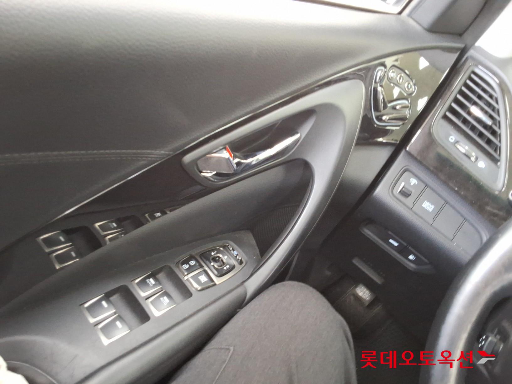 2014 - hyundai grandeur