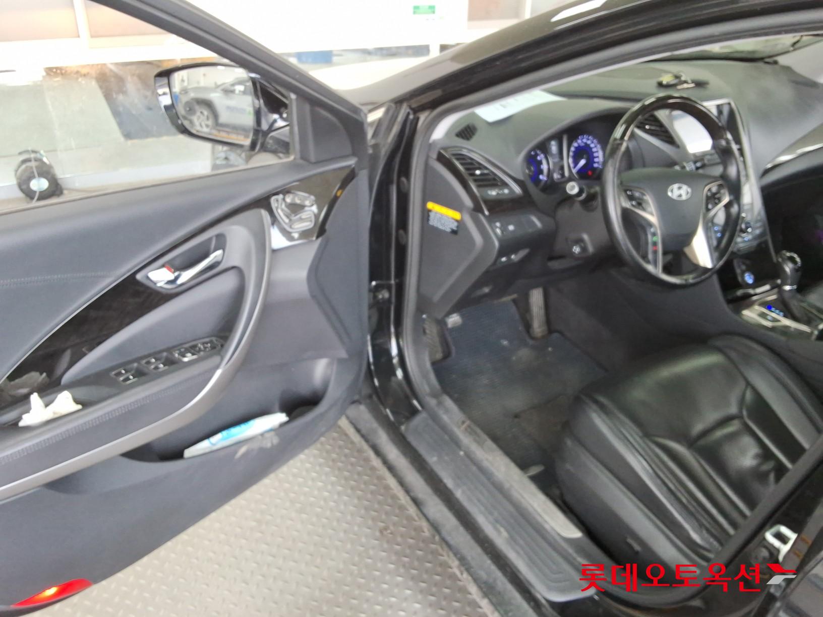 2014 - hyundai grandeur