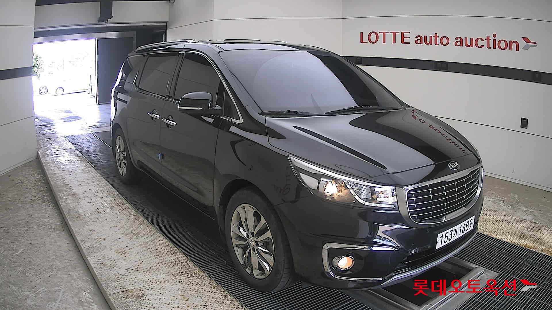 2018 - kia carnival