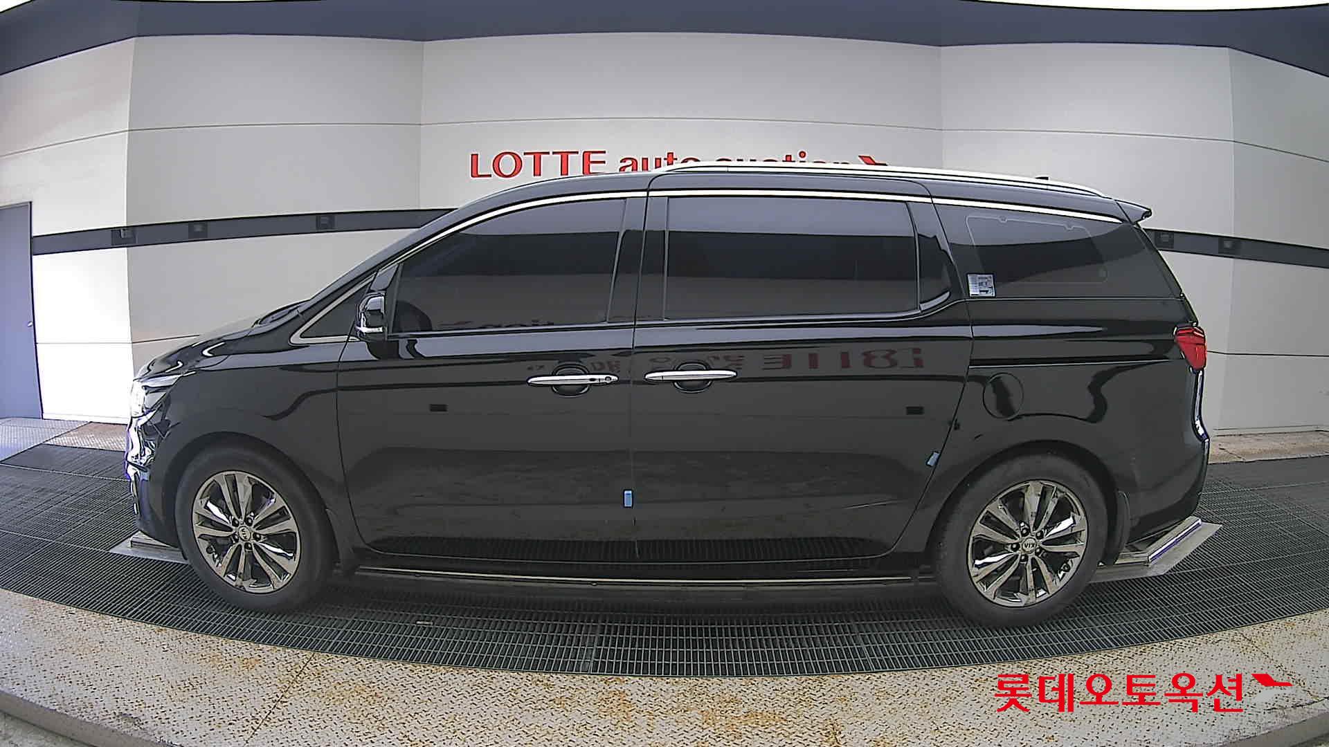 2018 - kia carnival