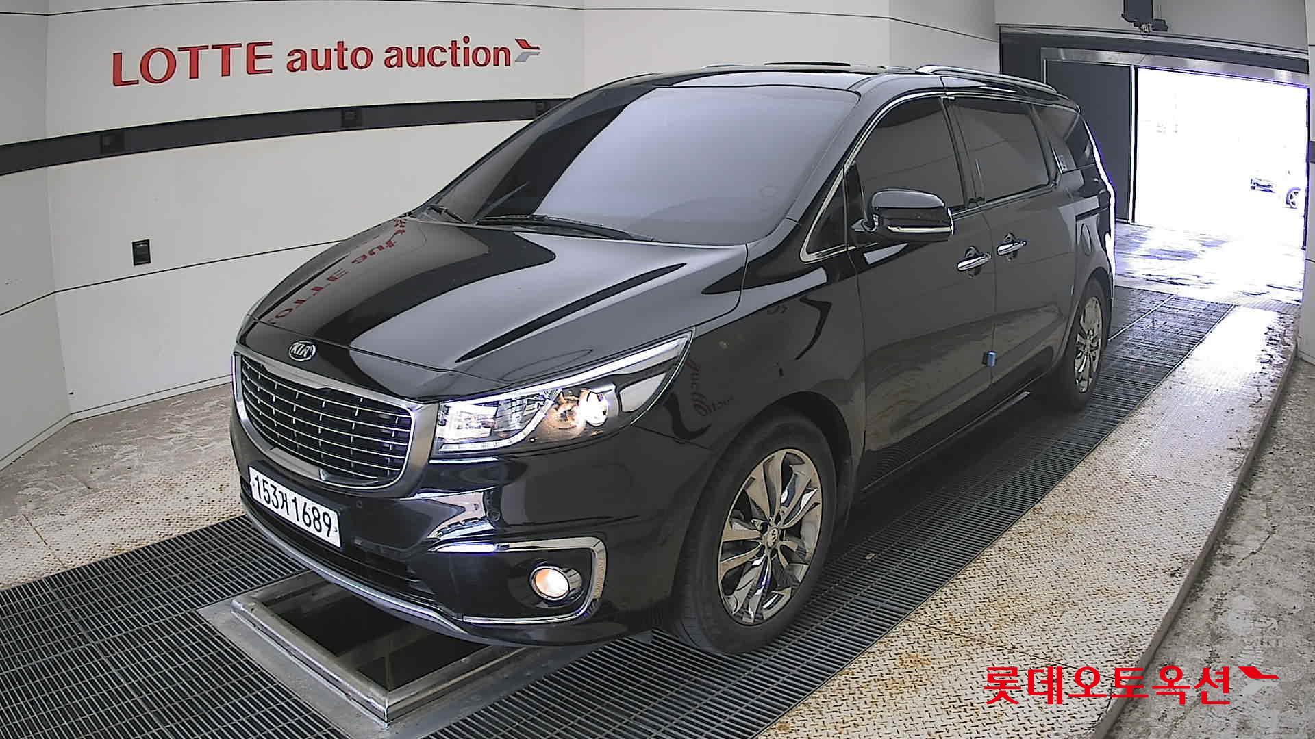 2018 - kia carnival