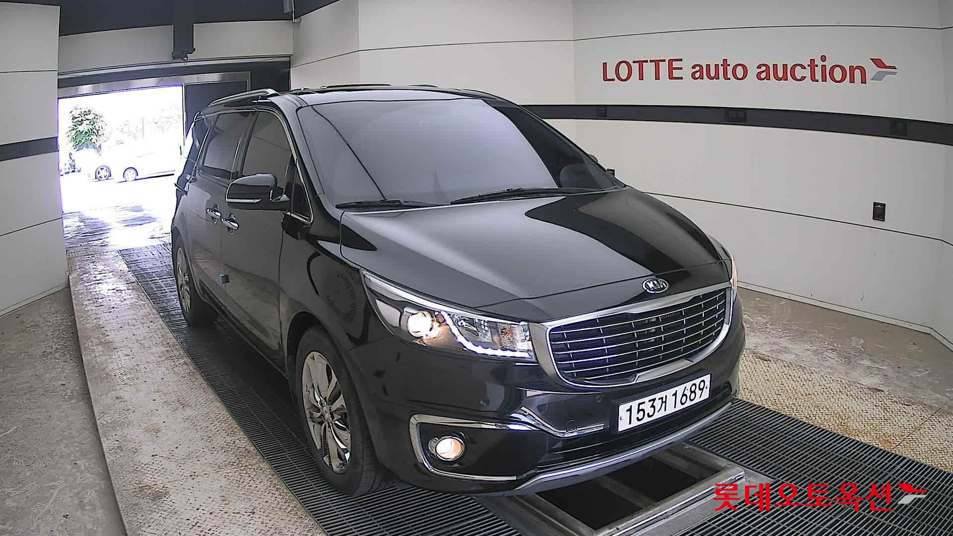 2018 - kia carnival