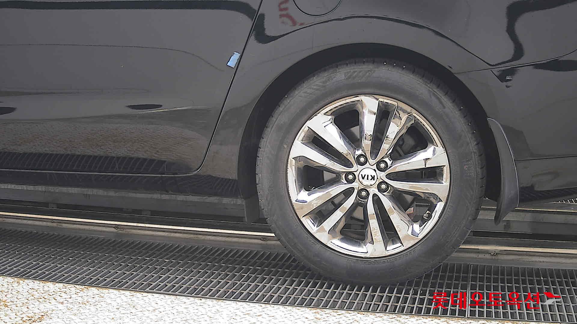 2018 - kia carnival