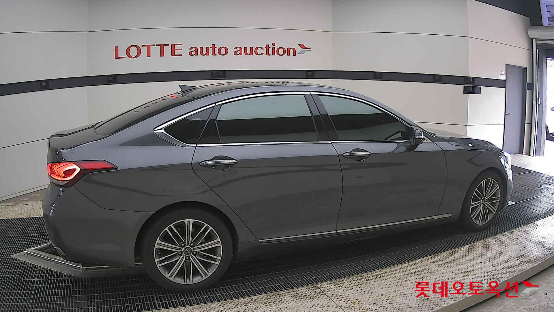 2018 - genesis g80