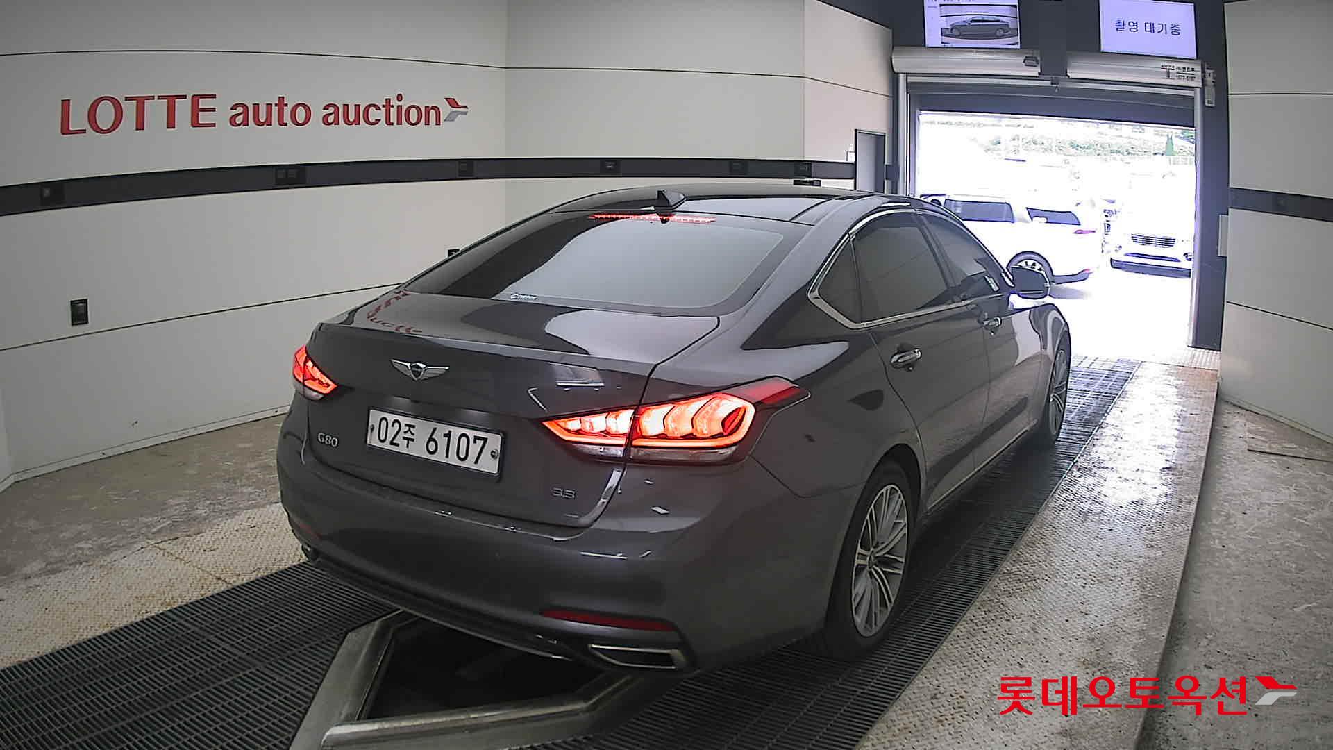 2018 - genesis g80