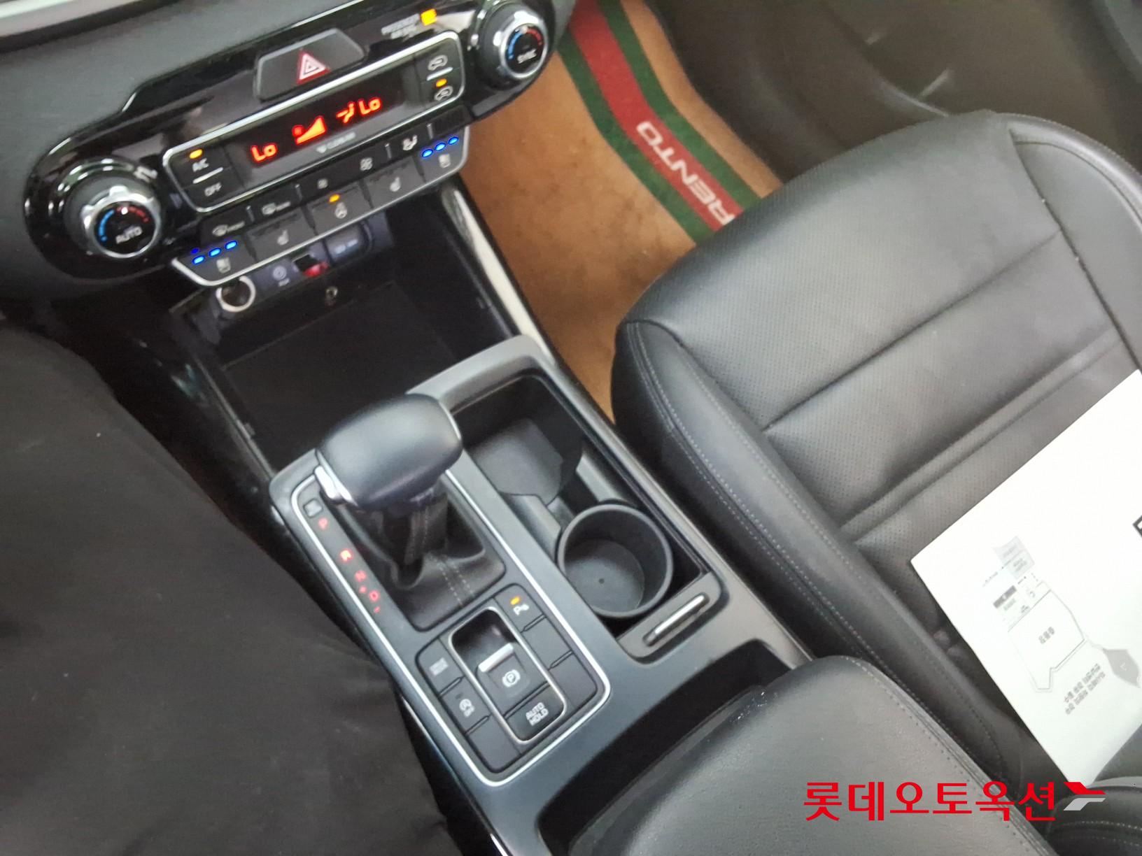 2019 - kia sorento