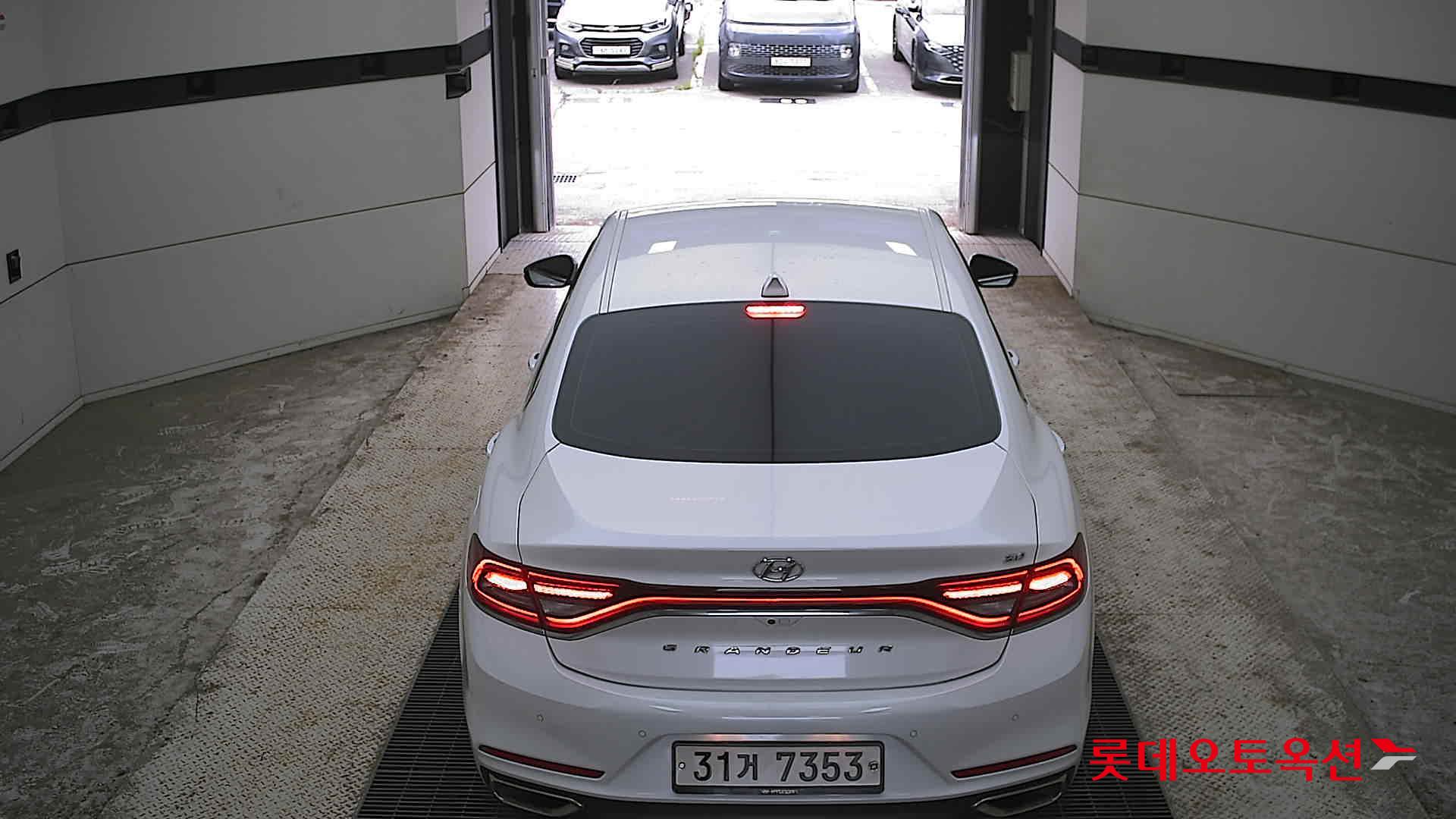 2018 - hyundai grandeur