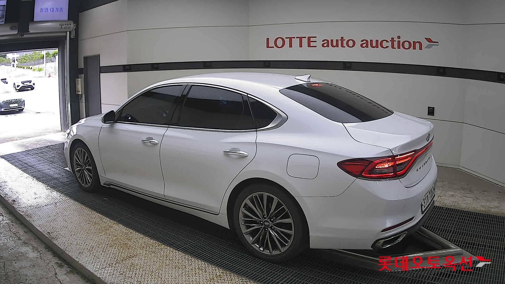 2018 - hyundai grandeur
