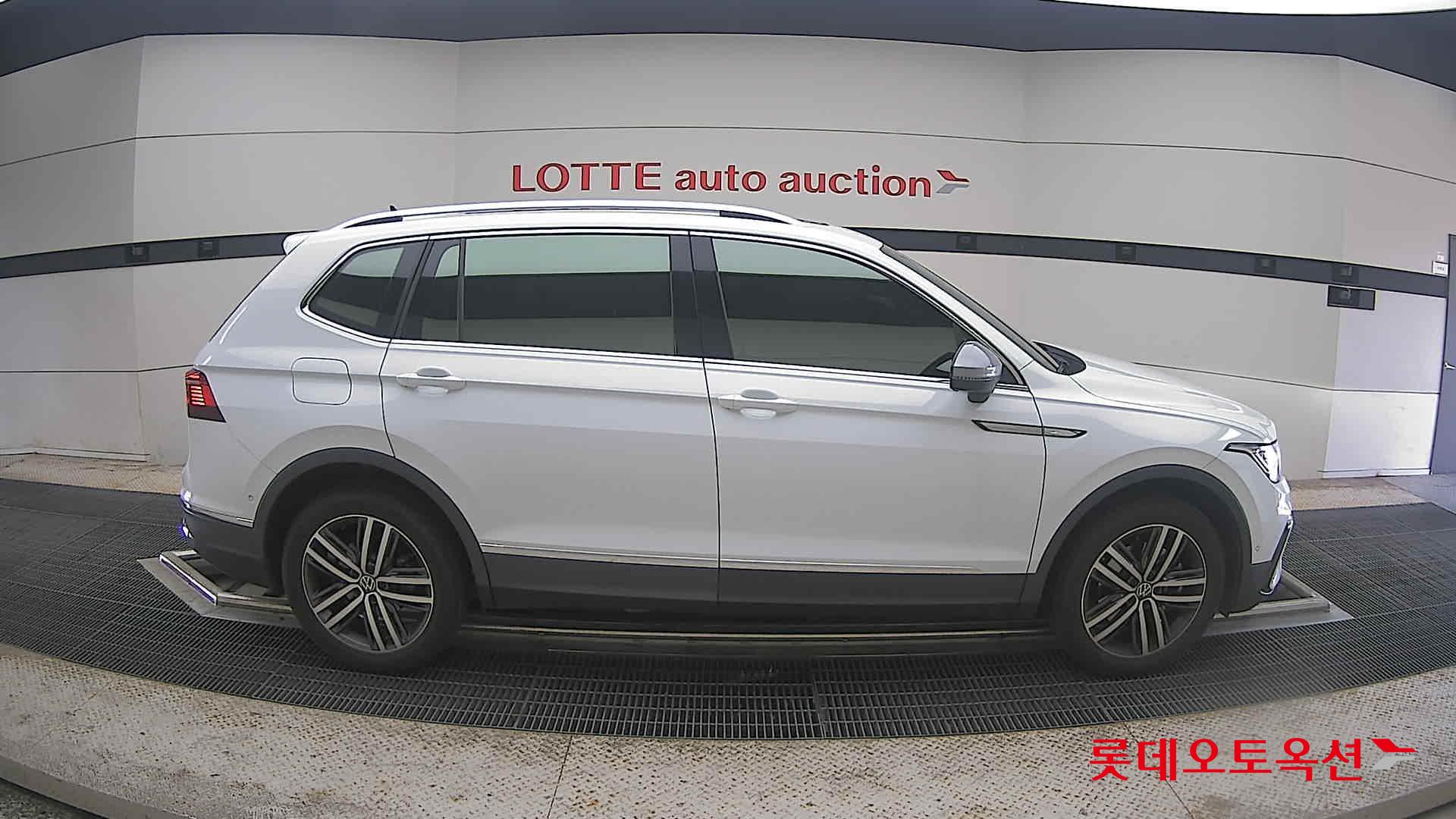 2022 - volkswagen tiguan