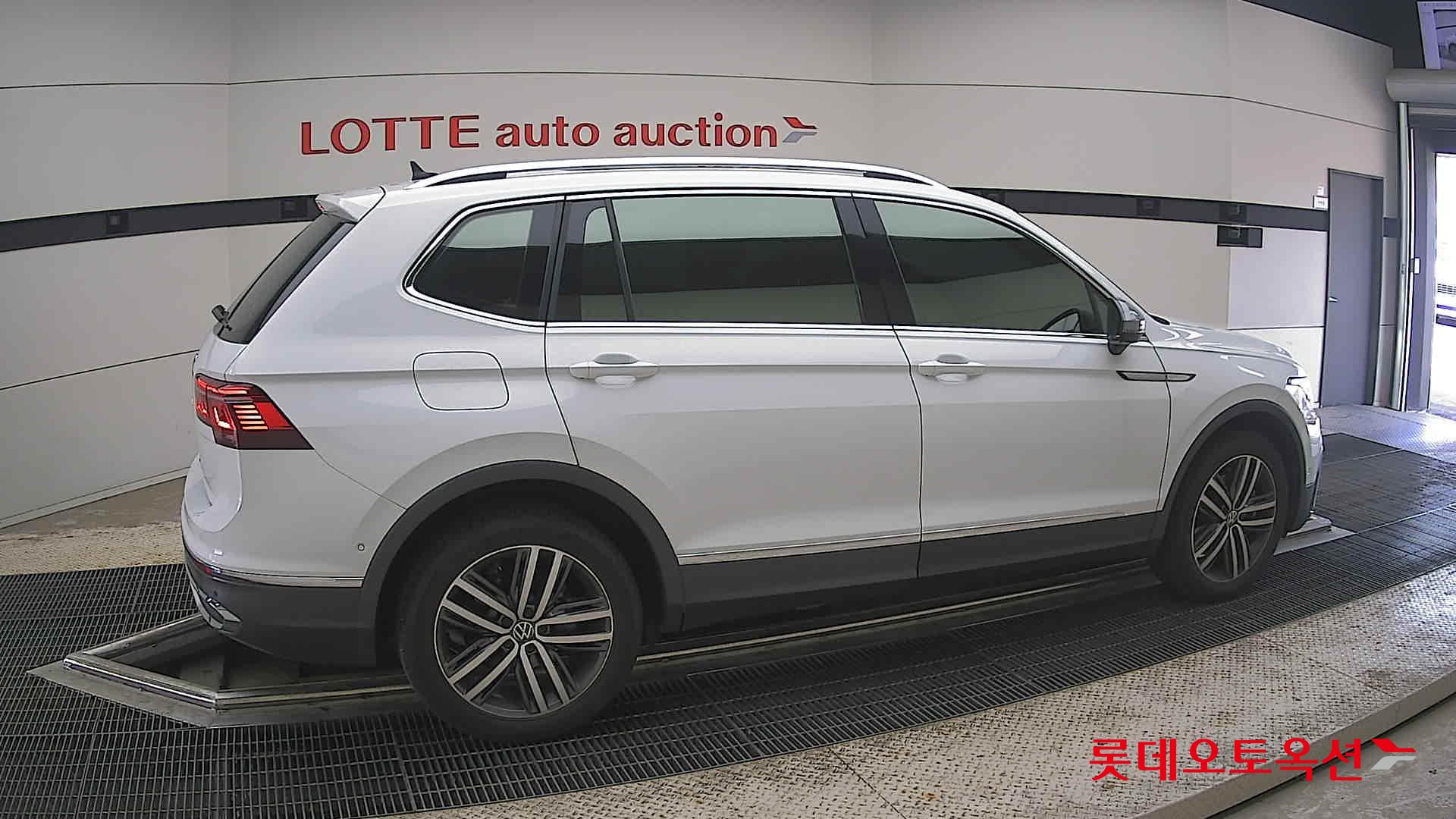 2022 - volkswagen tiguan