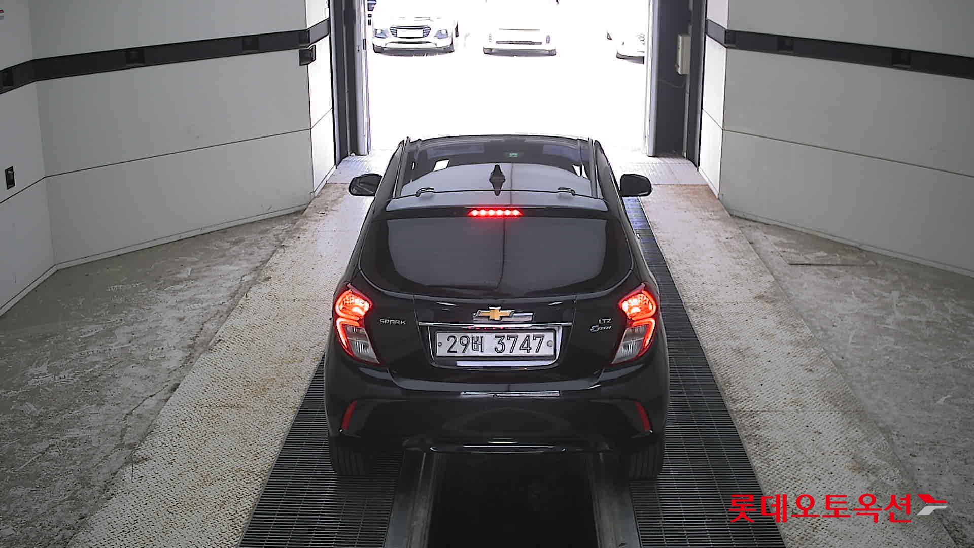 2016 - chevrolet spark