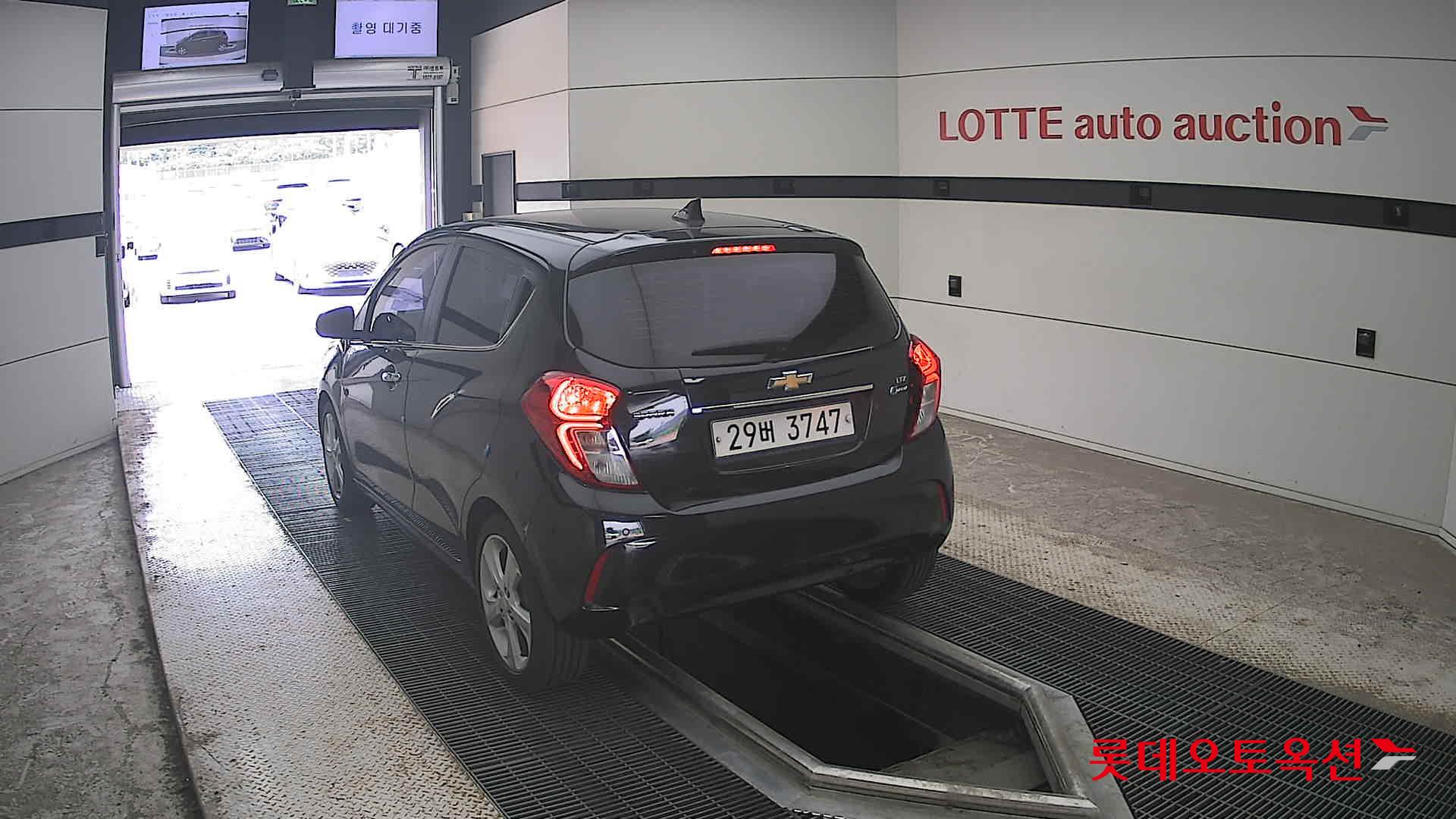 2016 - chevrolet spark