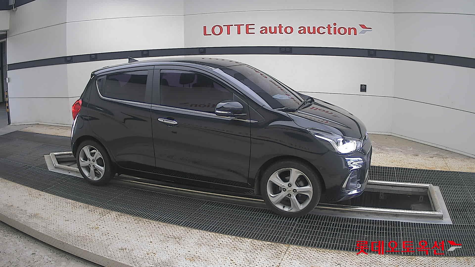 2016 - chevrolet spark