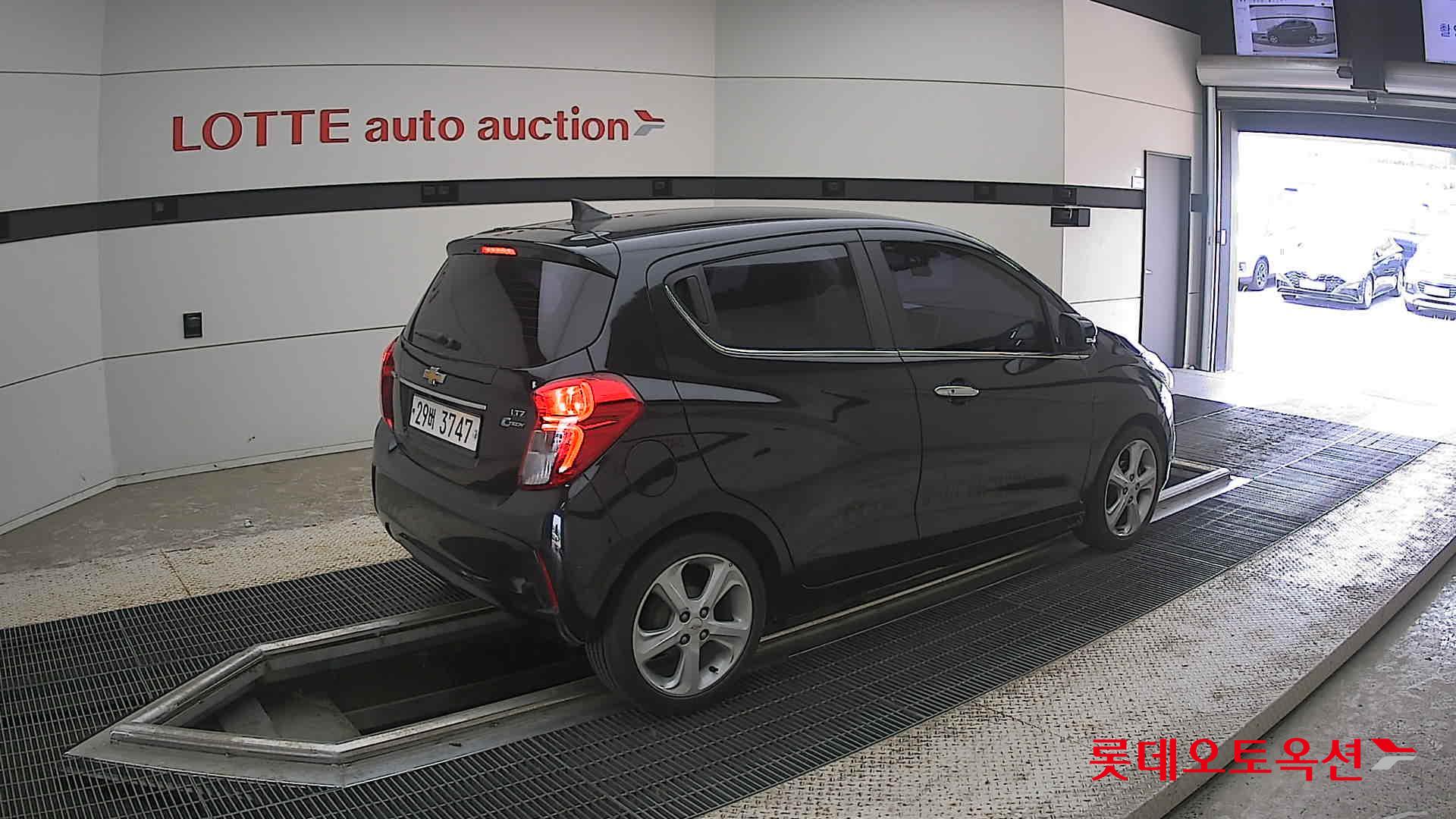2016 - chevrolet spark