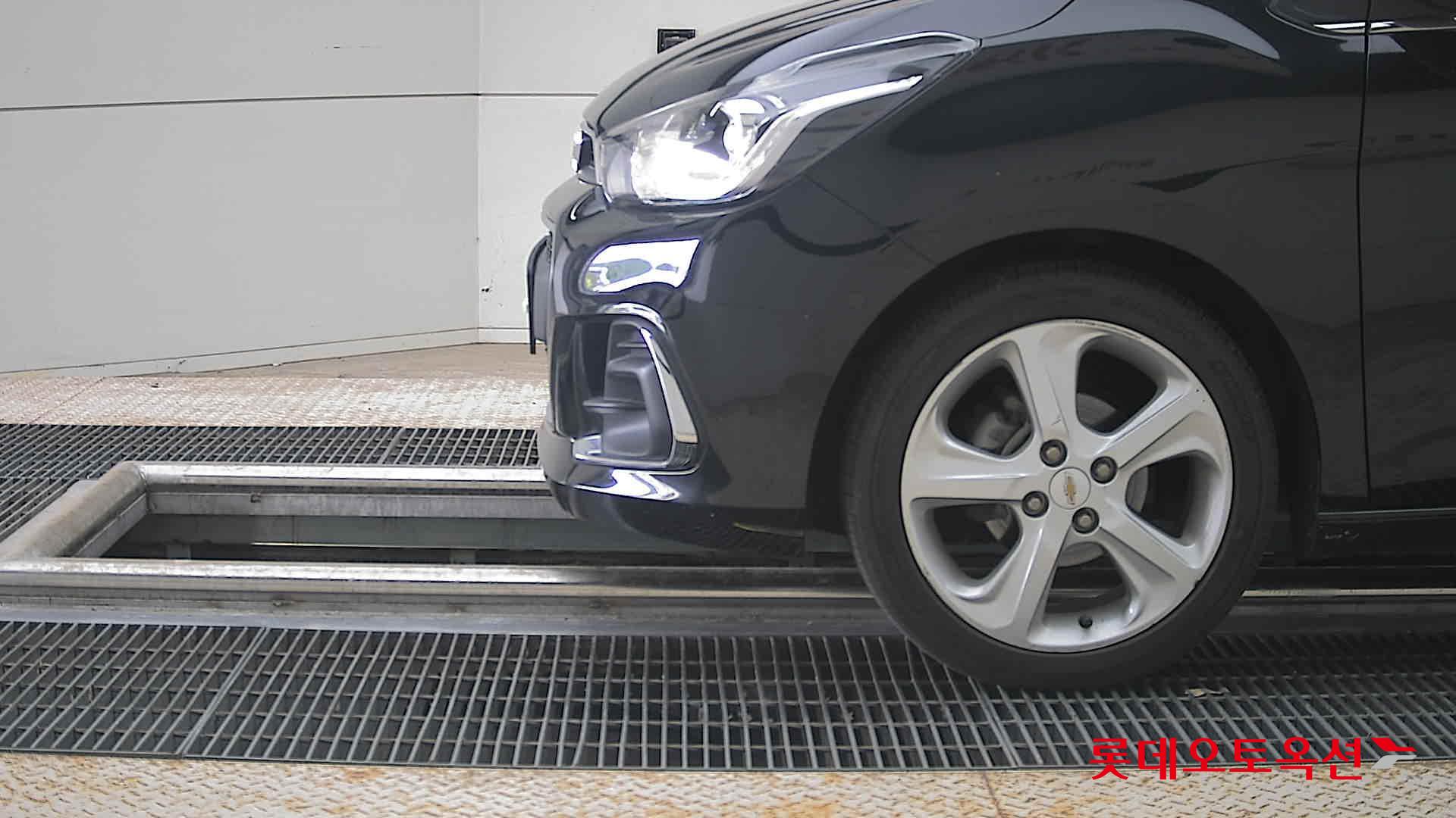 2016 - chevrolet spark
