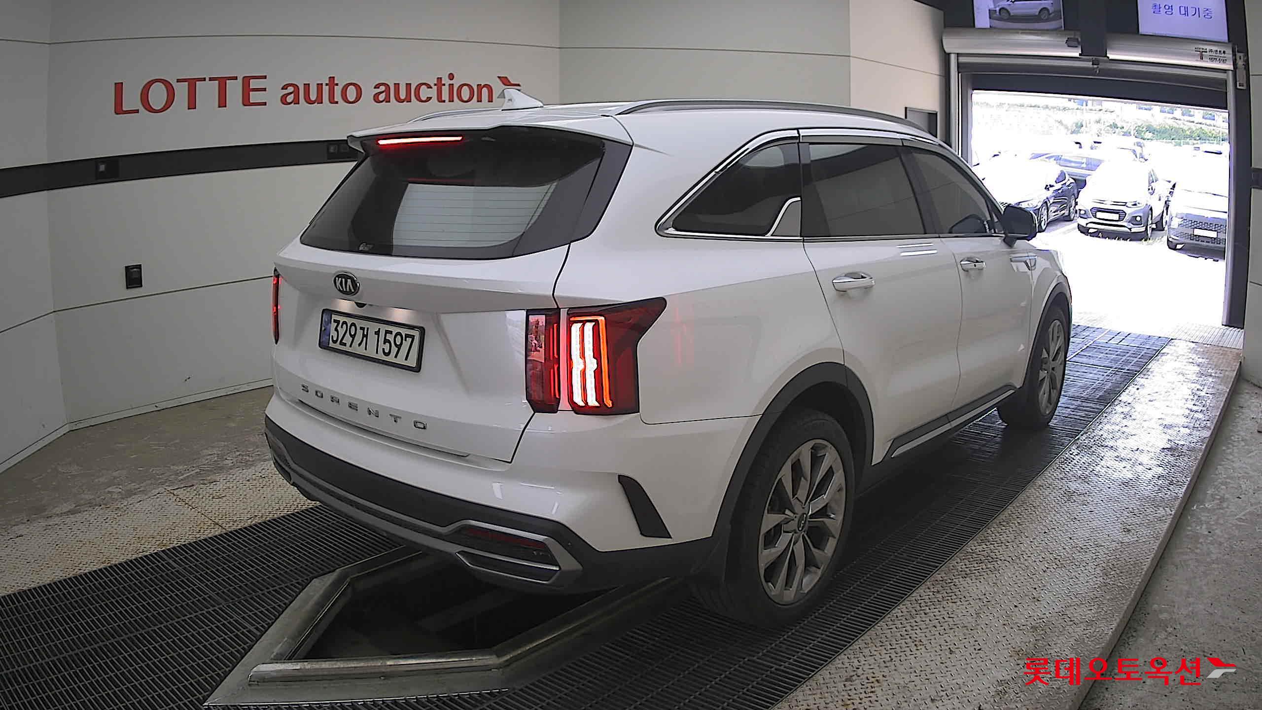 2021 - kia sorento