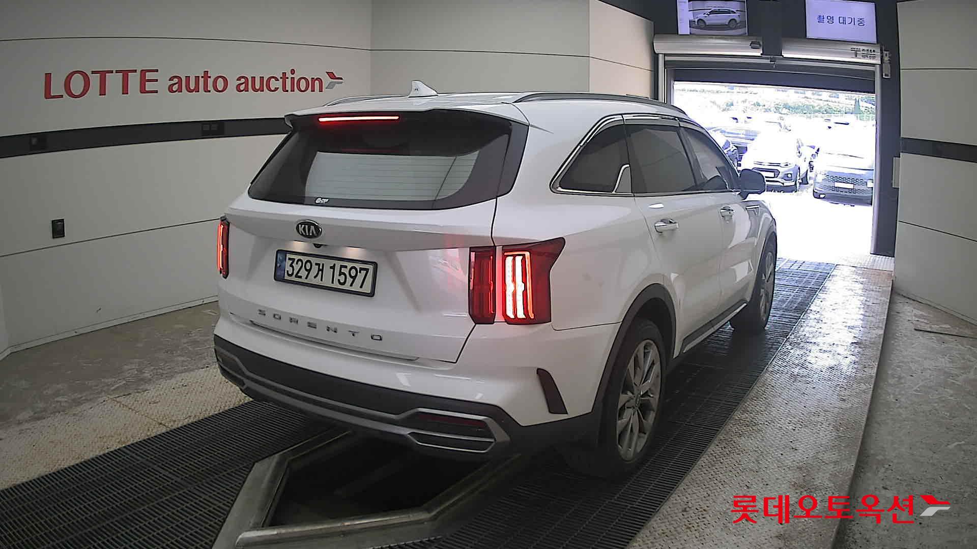 2021 - kia sorento