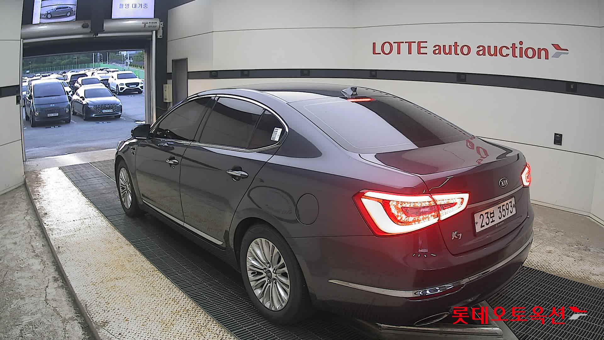2014 - kia k7