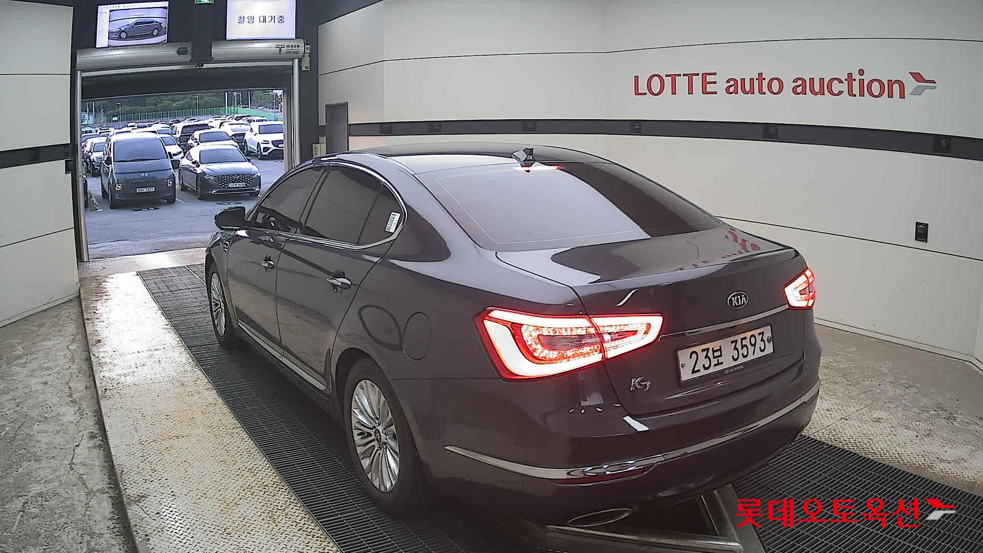2014 - kia k7