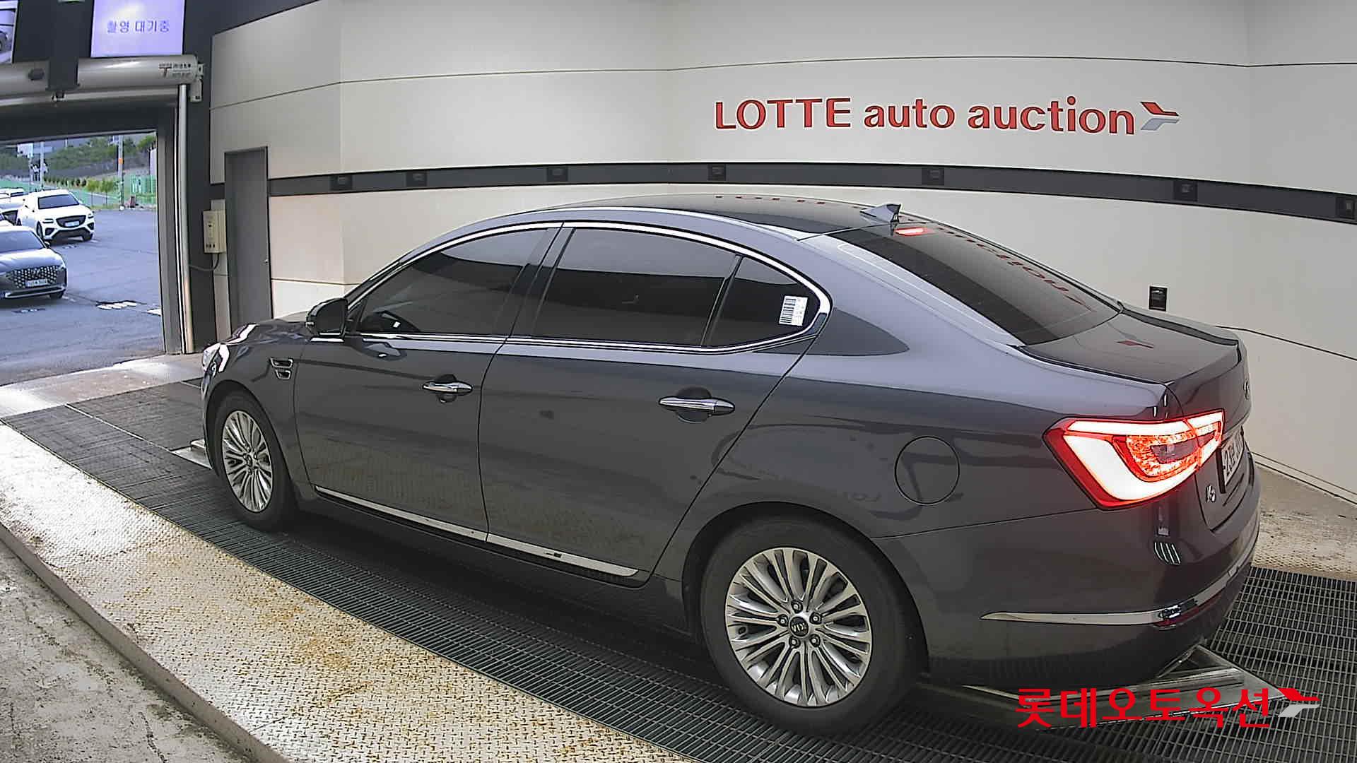 2014 - kia k7