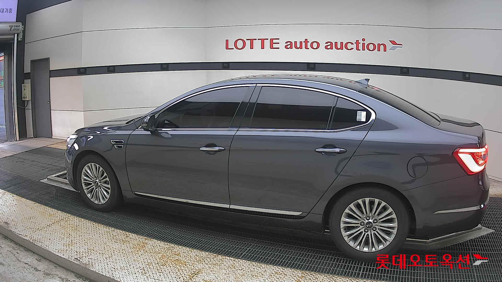 2014 - kia k7