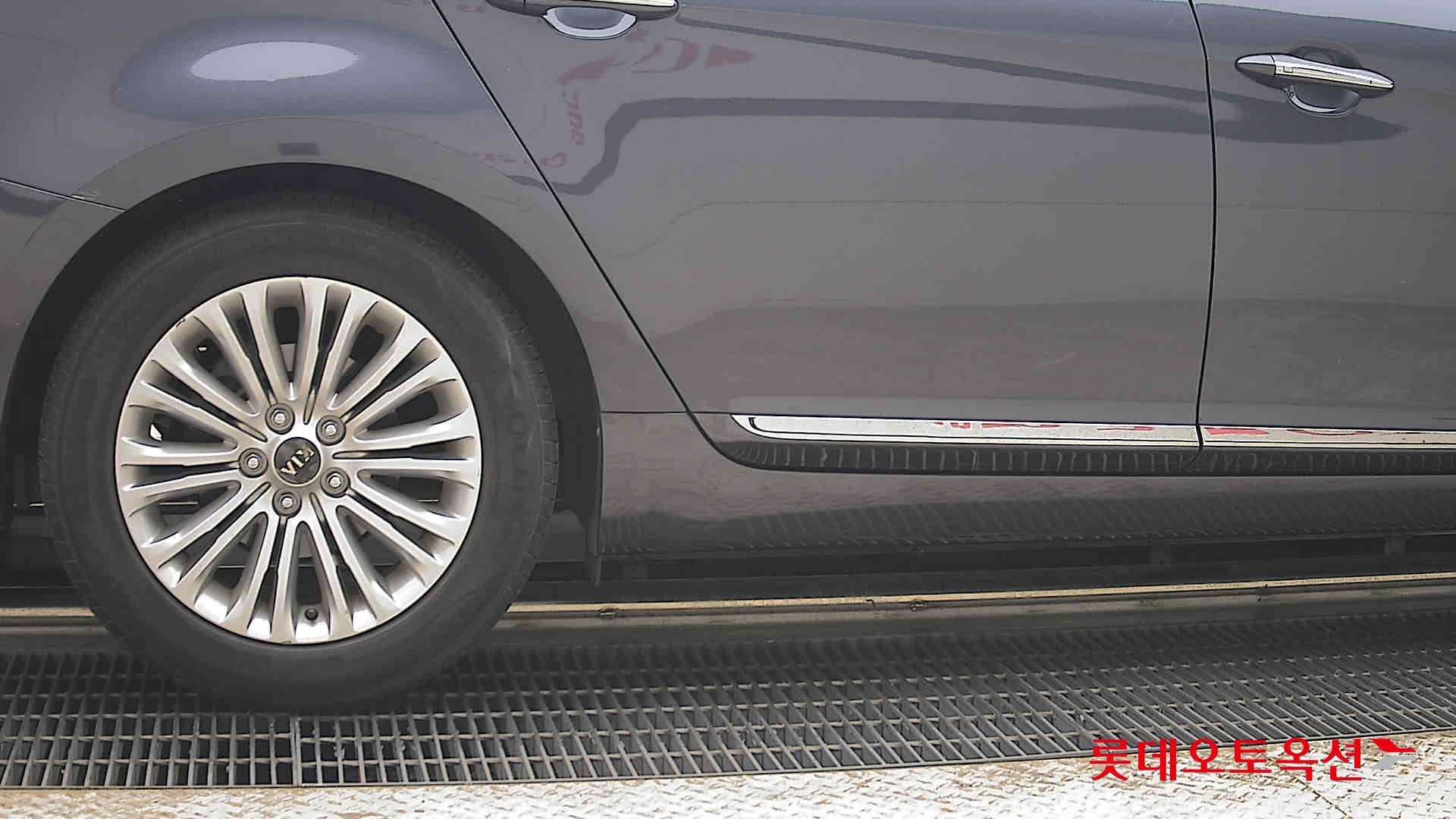 2014 - kia k7