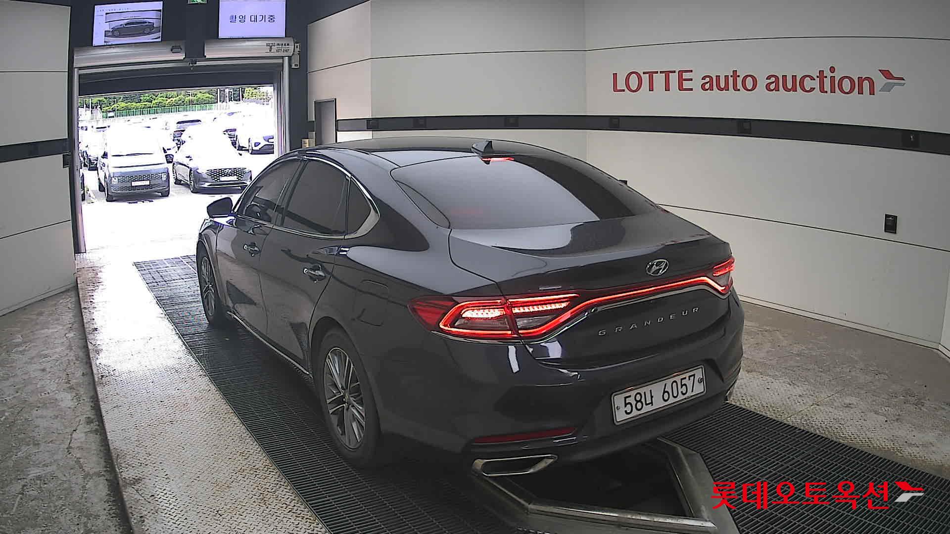 2018 - hyundai grandeur