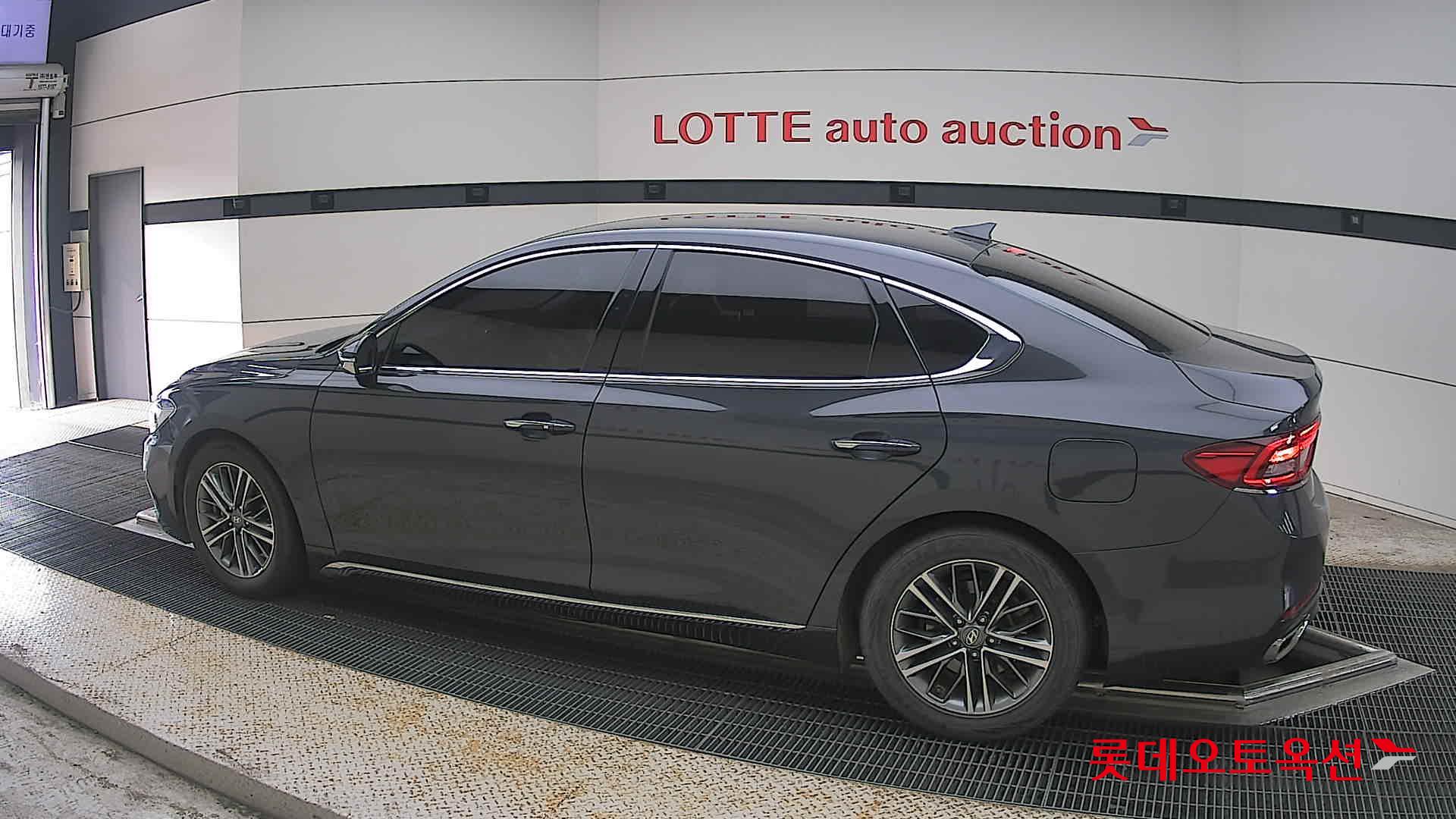 2018 - hyundai grandeur