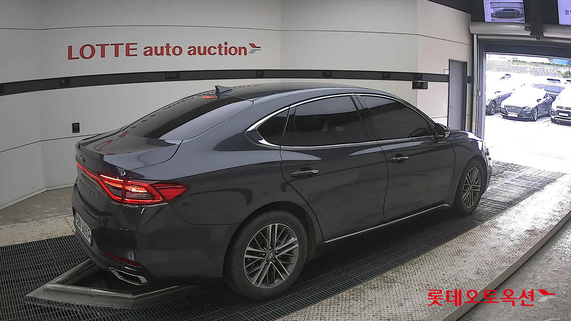 2018 - hyundai grandeur