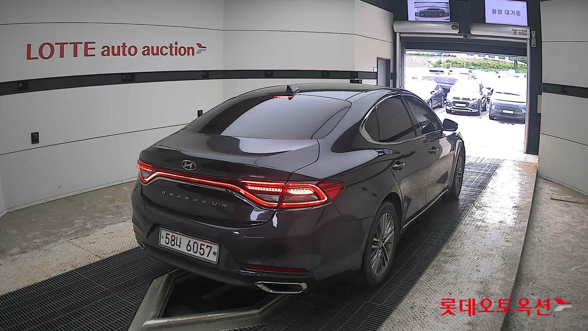 2018 - hyundai grandeur