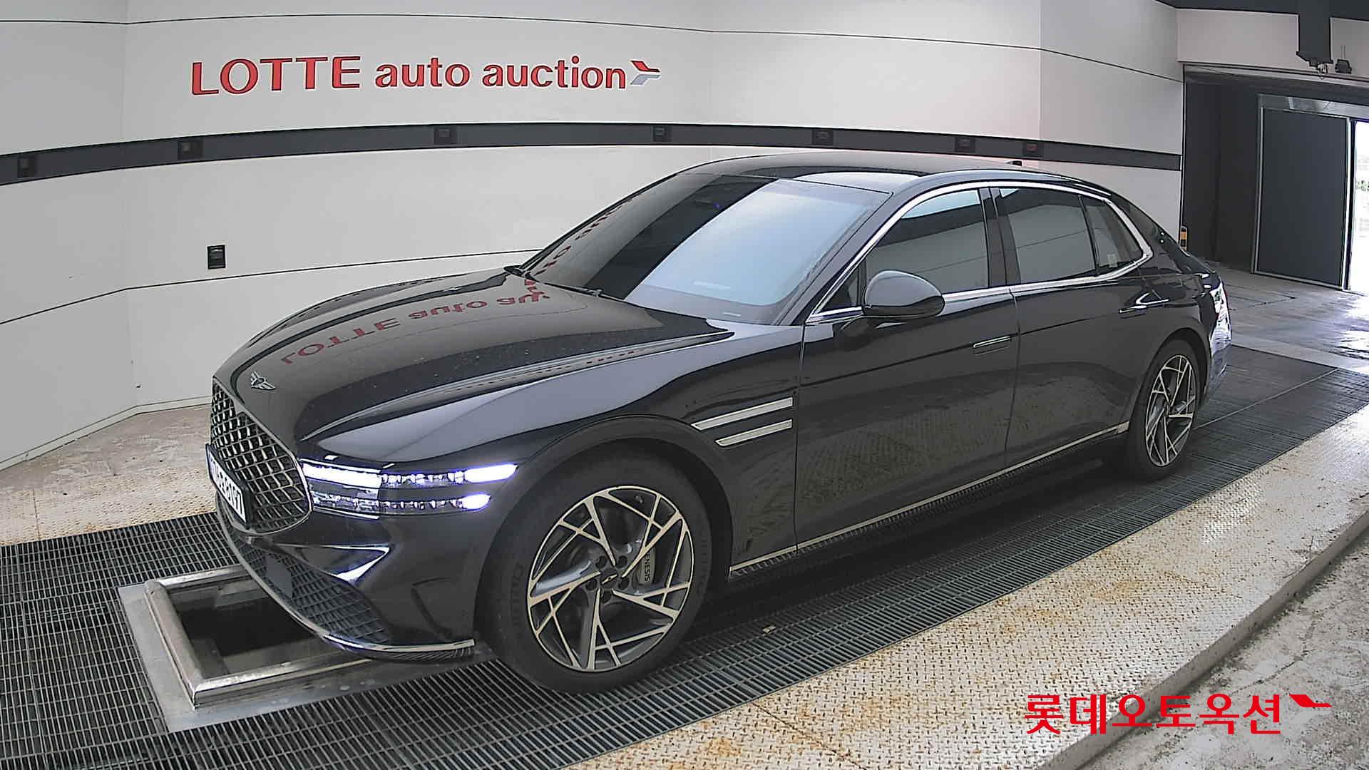 2023 - genesis g90