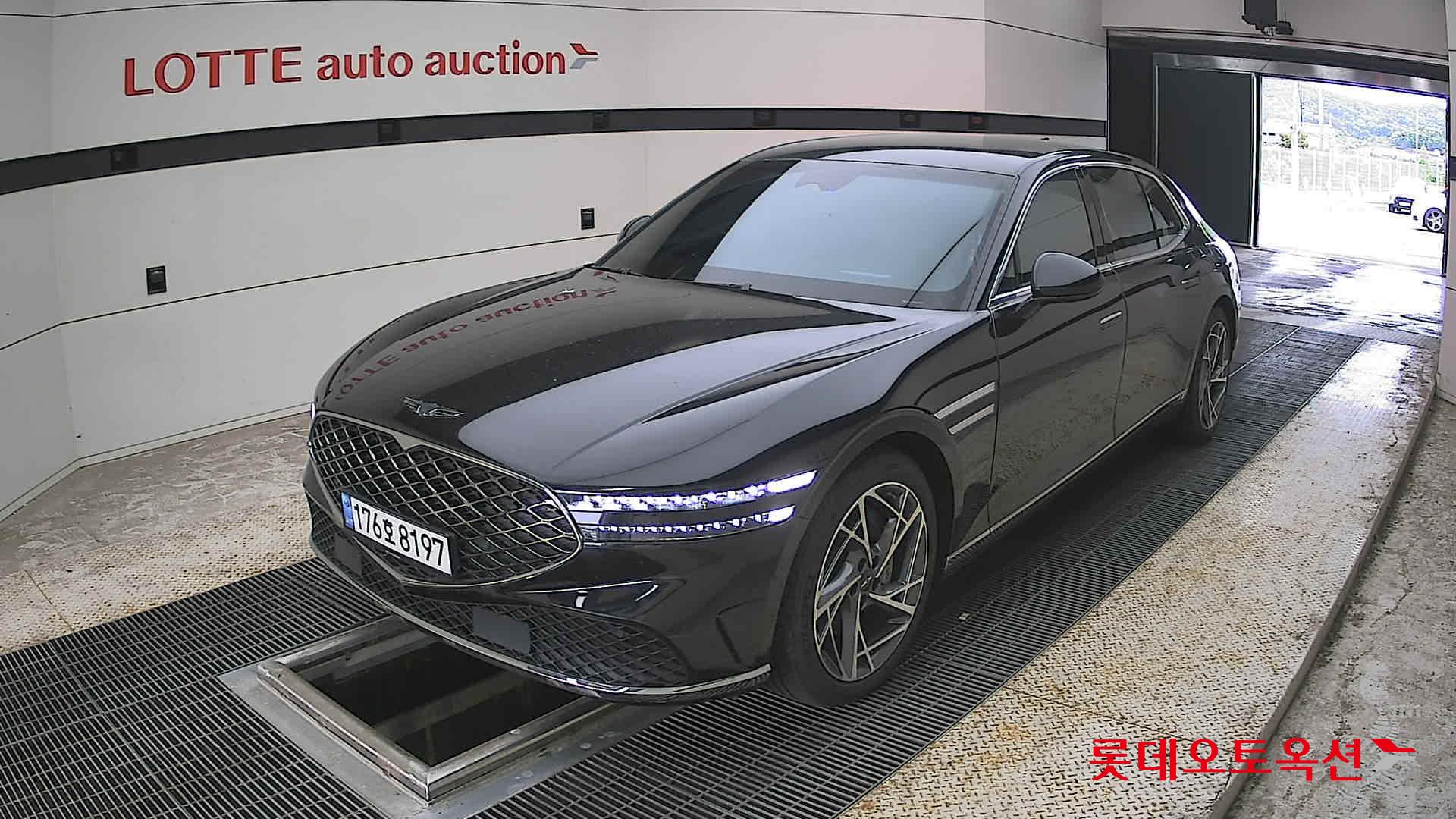 2023 - genesis g90