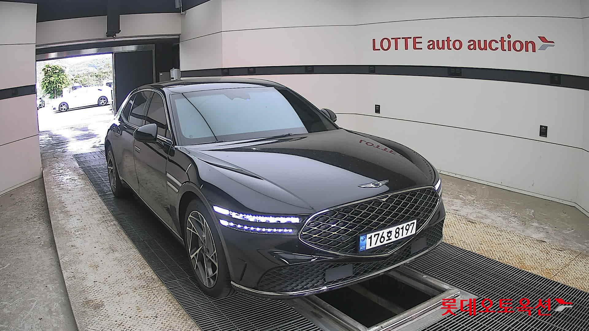 2023 - genesis g90