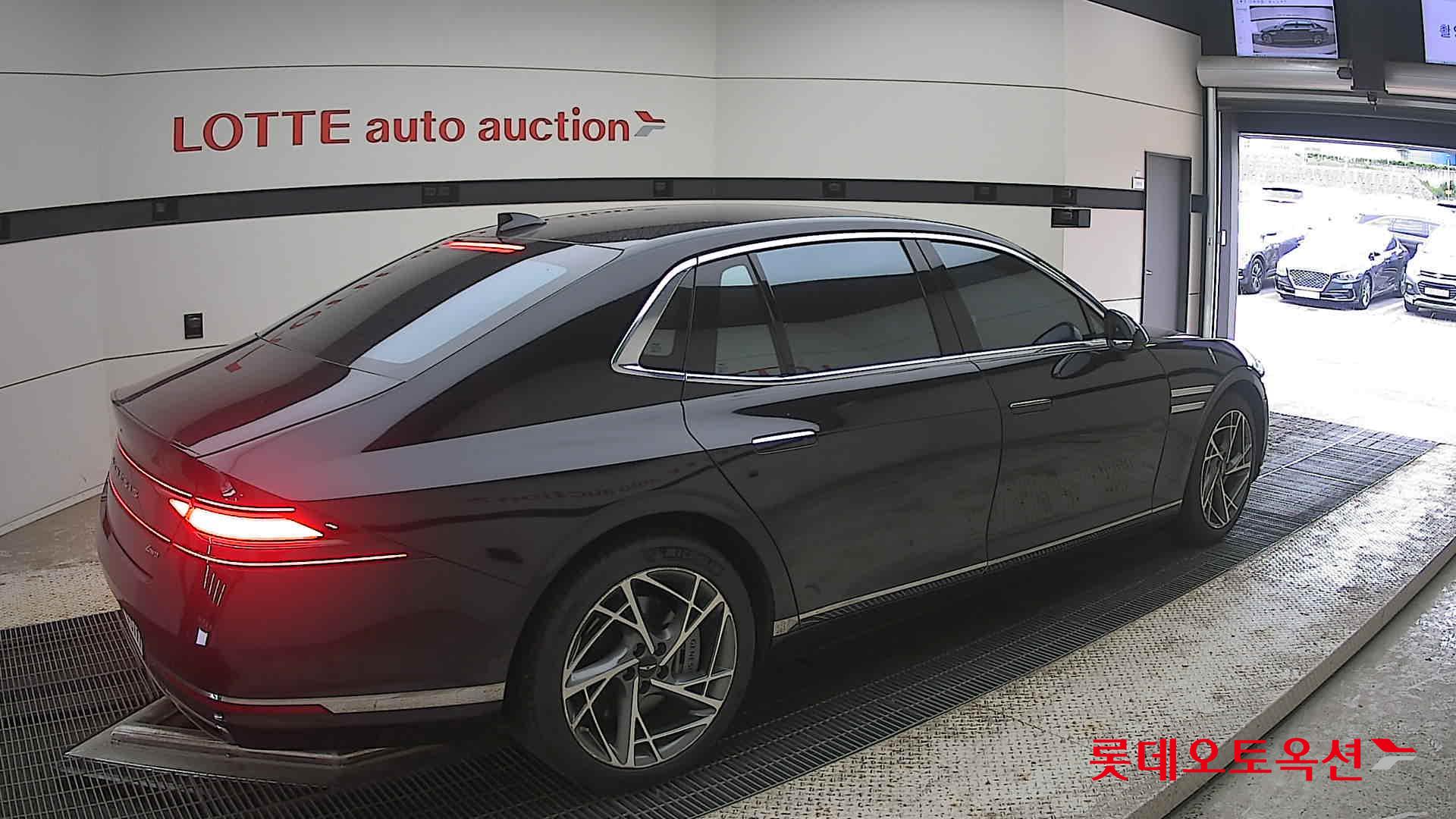 2023 - genesis g90