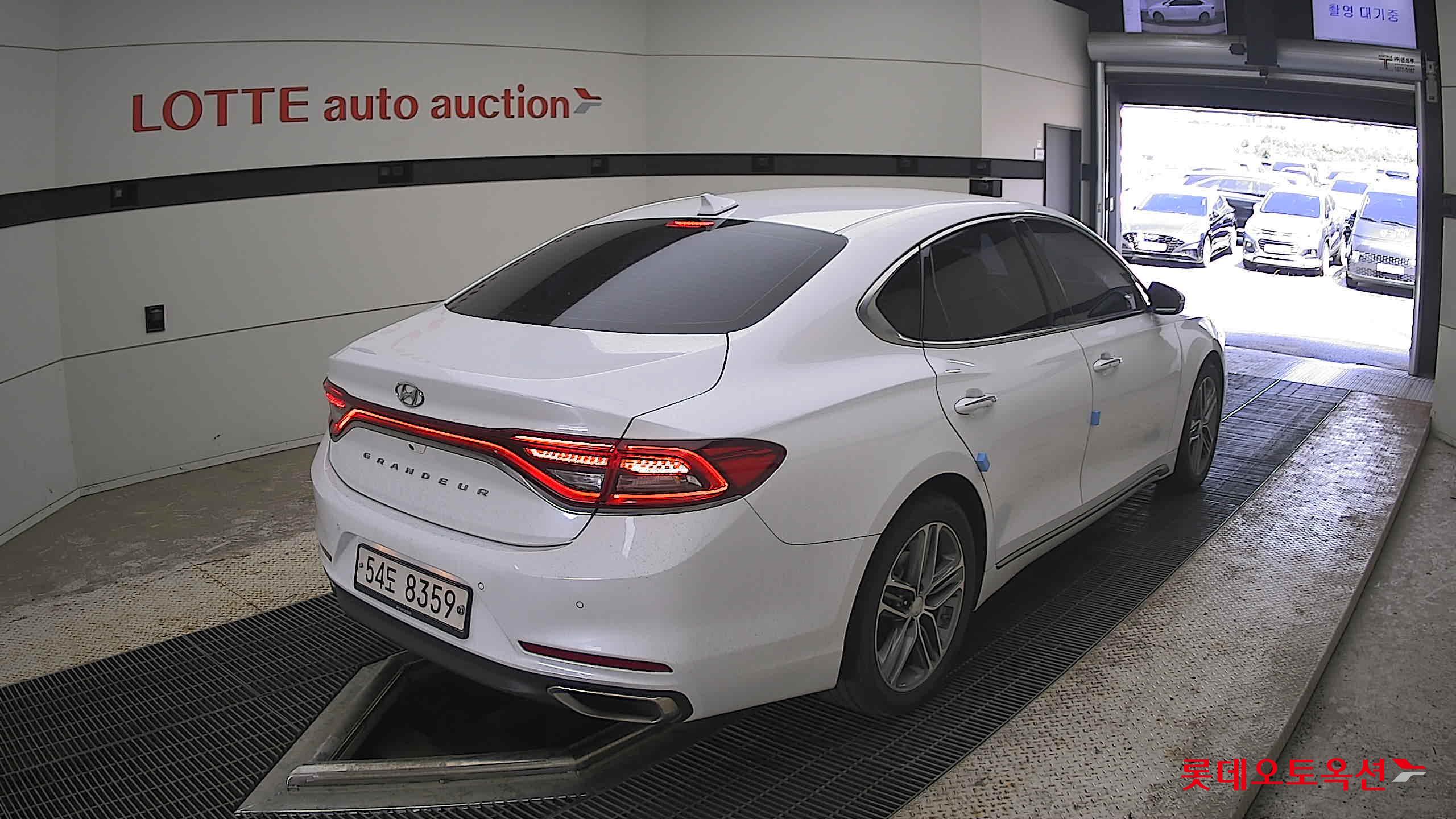 2017 - hyundai grandeur