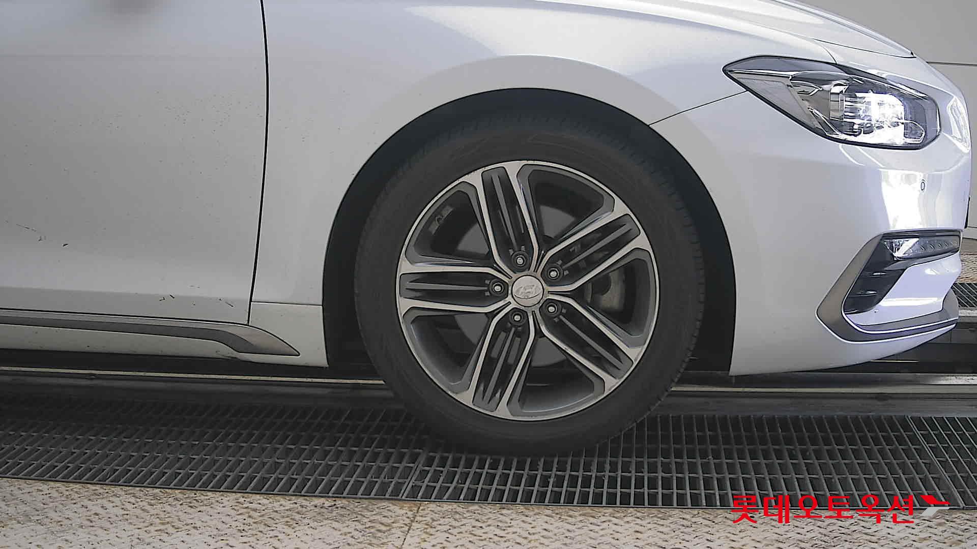 2017 - hyundai grandeur