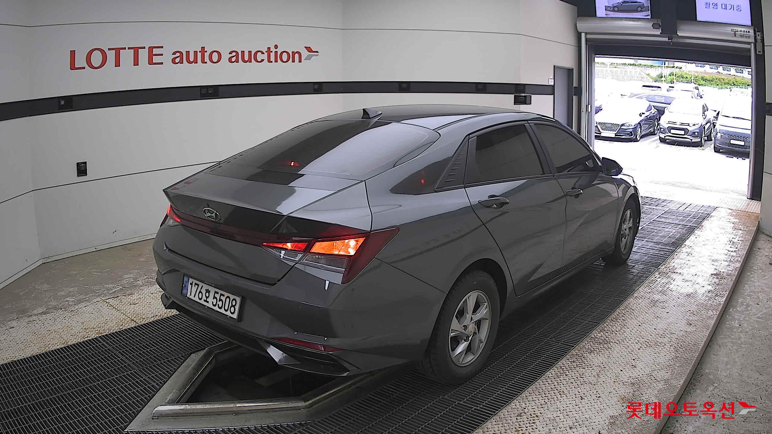 2021 - hyundai avante